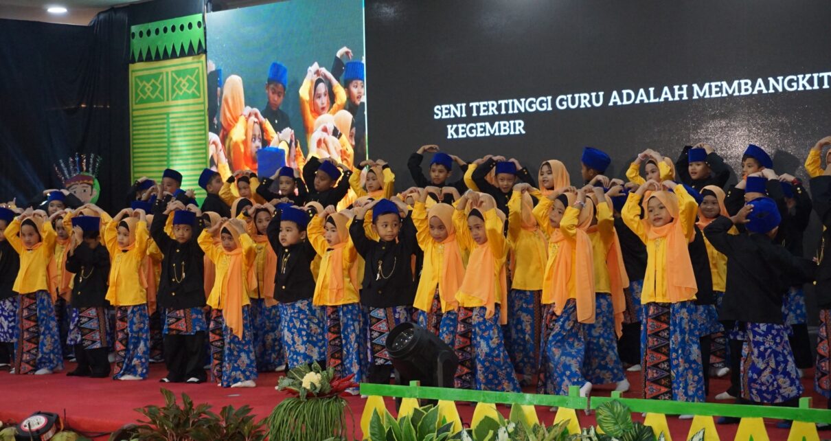 Keseruan Haflah Akhirussanah Kelompok B TKIA 6 Sentra Primer