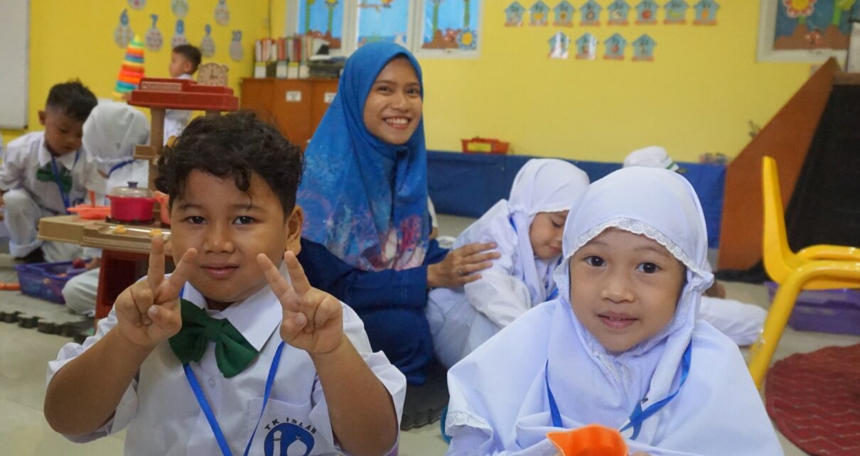 Ini Cara TKIA 6 Sentra Primer Melatih Kemandirian Anak