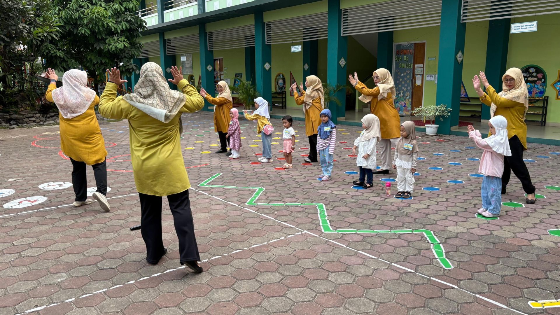 Momen Seru Trial Class TKIA 6 Sentra Primer, Eksperimen Hingga Menari Bersama!
