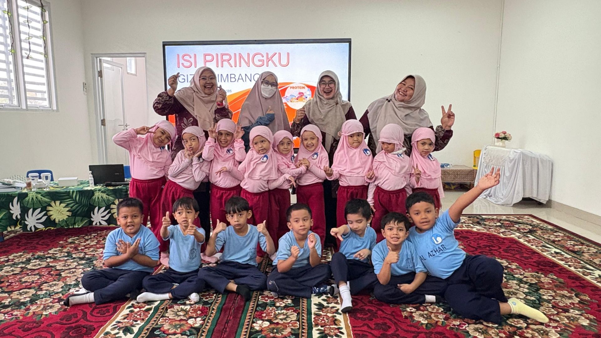 Sosialisasi Isi Piringku: Belajar Makan Sehat dan Cara Cuci Tangan
